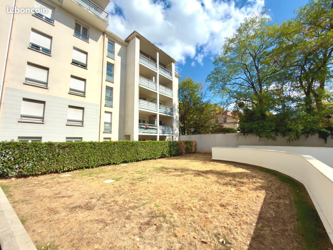 Appartement 3 pièces 58 m² · à Épinay-sur-Seine · 58 m² · 205 000 €