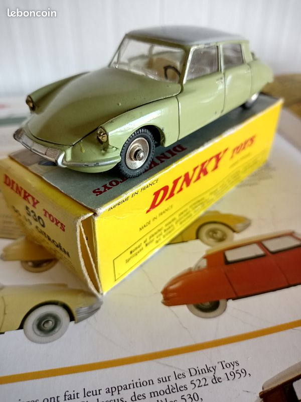 Dinky Toys - 1:43 - Citroën Ds 19 - Boîte de transition