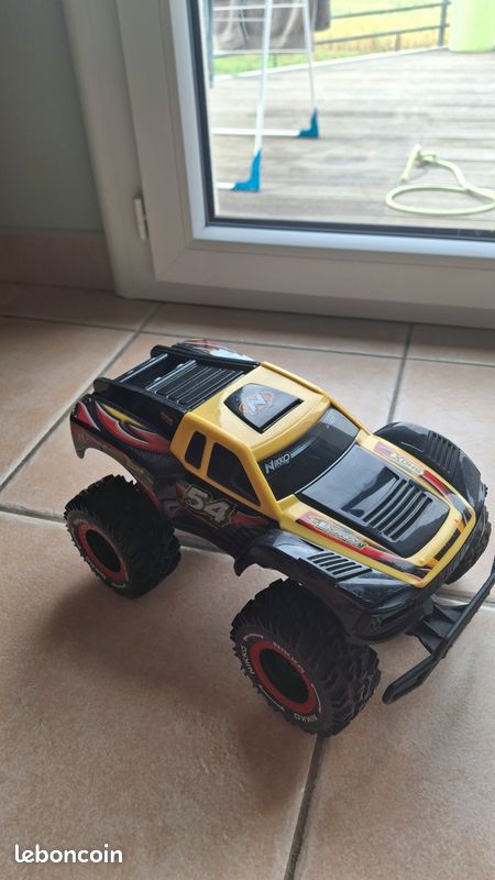 4x4 voiture télécommandée (image 3)