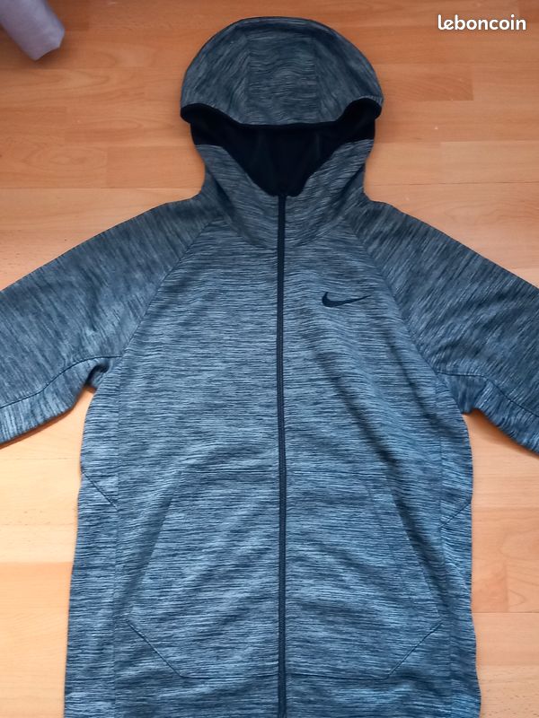Gilet gris (image 1)
