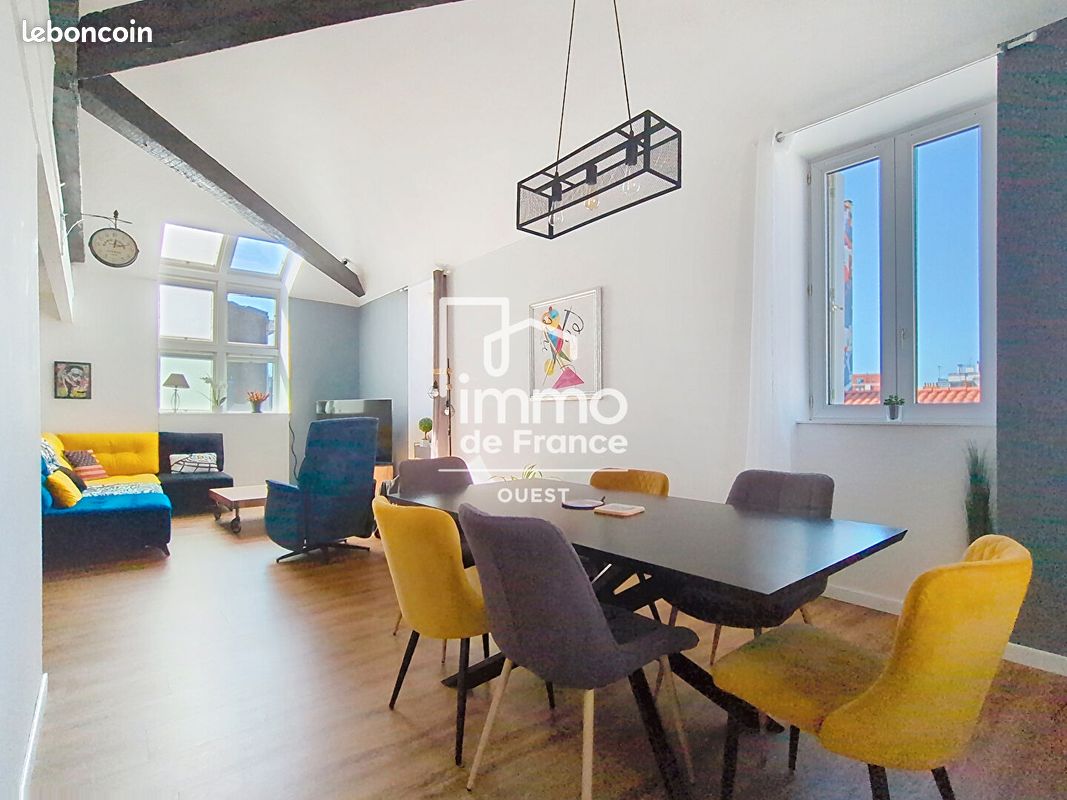 Appartement 4 pièces 106 m² · à La Roche-sur-Yon · 106 m² · 242 000 €