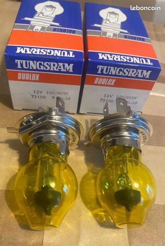 Ampoule halogène 12V - 60/55W - H4 - P45t avec globe jaune