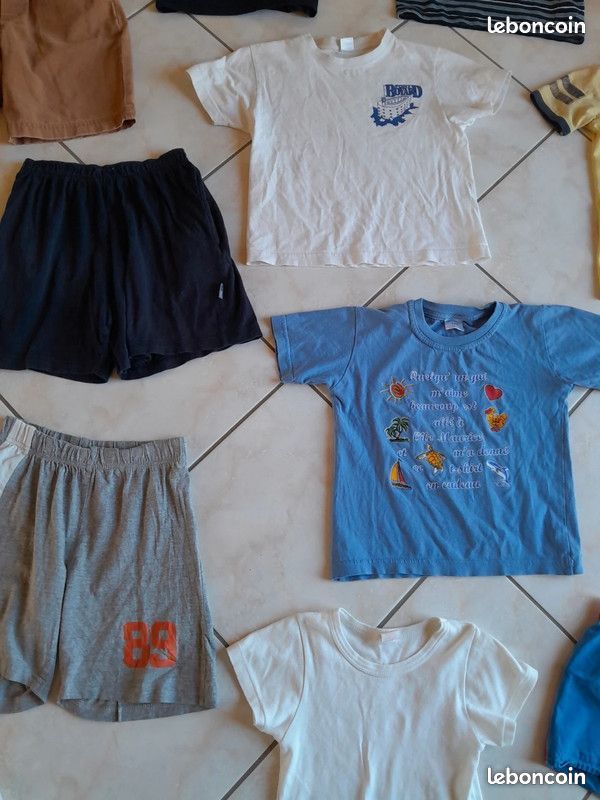 Lot Vêtements Garçon 6 - 8 Ans : Donne Débardeur, Short et Tee-shirt (image 7)