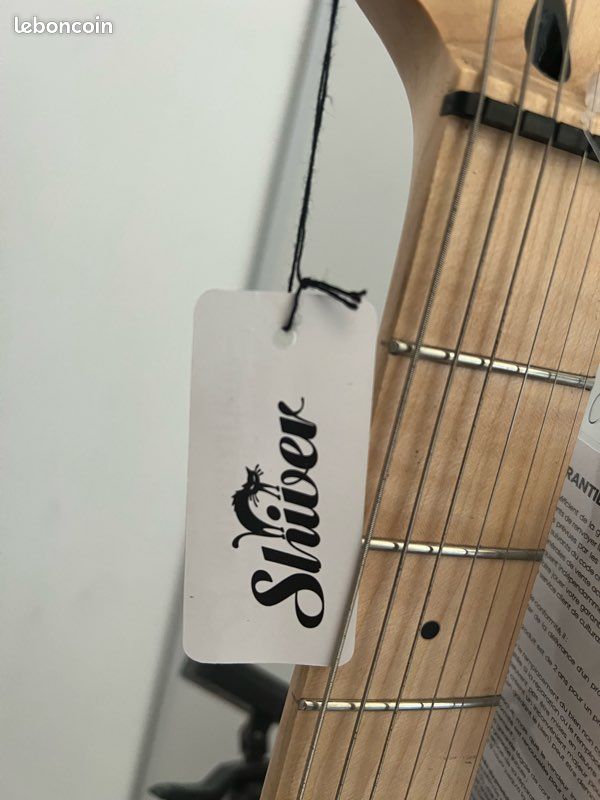 Guitare électrique + housse + cable jack + basse GT3 + accordeur (image 5)