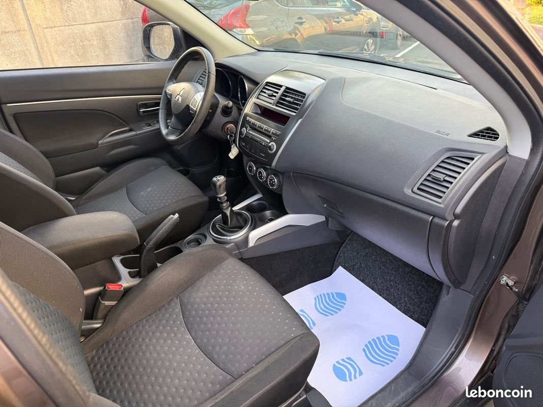 Mitsubishi ASX 1.8 D-ID 115 CV intenses 1ers mains garantis 6 mois (image 11)