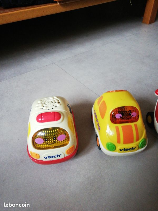 Lots de 4 voiture vtech pour enfant (image 3)