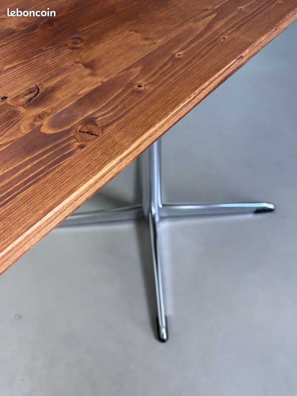 Table d’appoint bar en bois de sapin massif, pied central chromé (image 2)