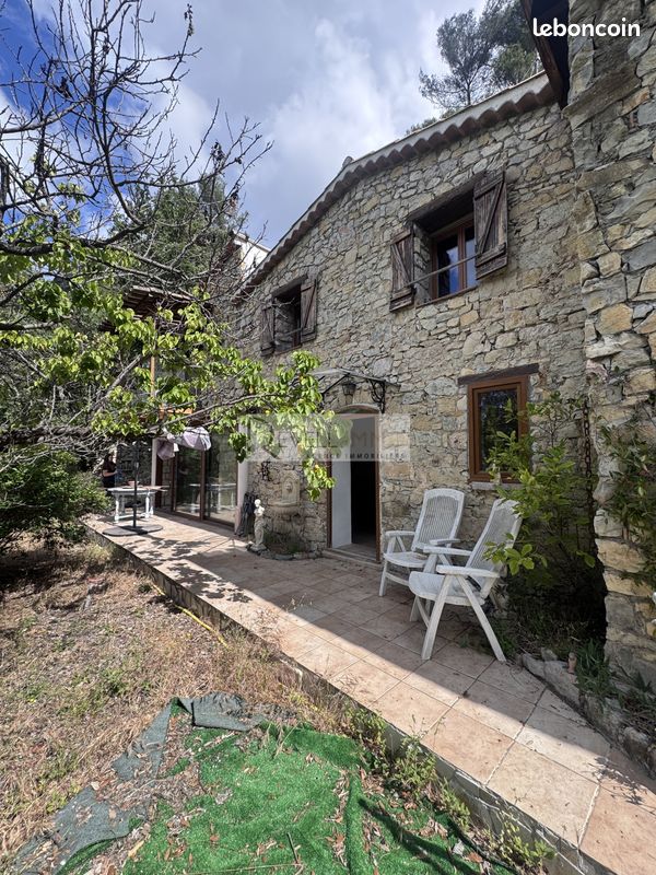Maison 3 pièces 78 m² · à Peille · 78 m² · 242 000 €