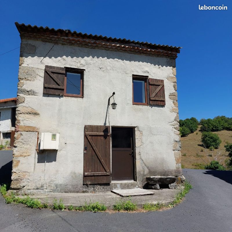 Maison 3 pièces 48 m² · à Sallèdes · 48 m² · 445 €