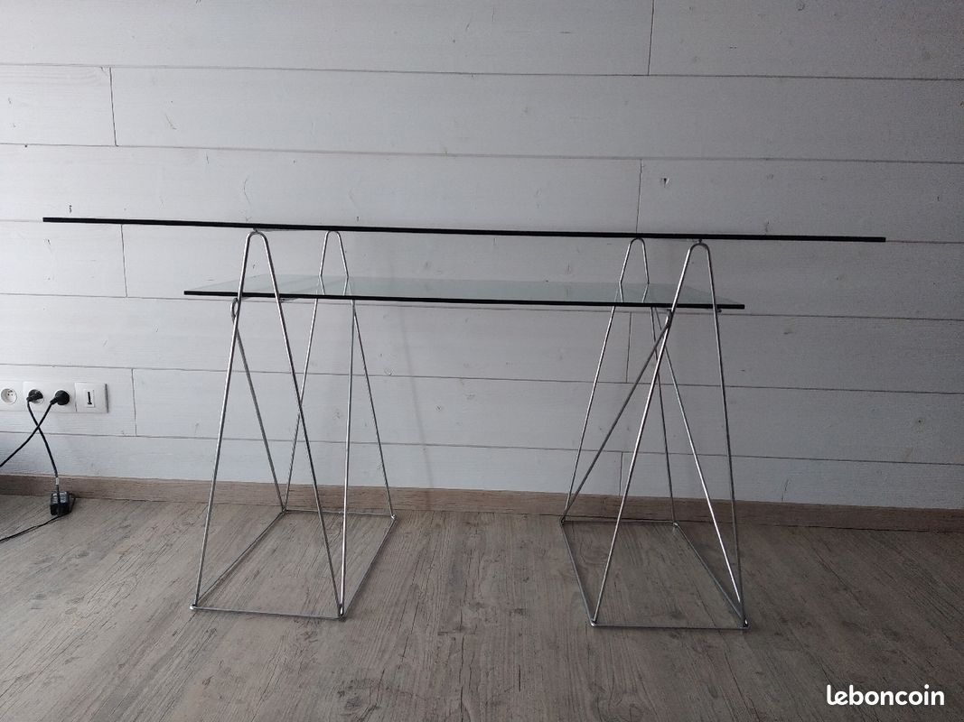 Bureau en verre (image 1)