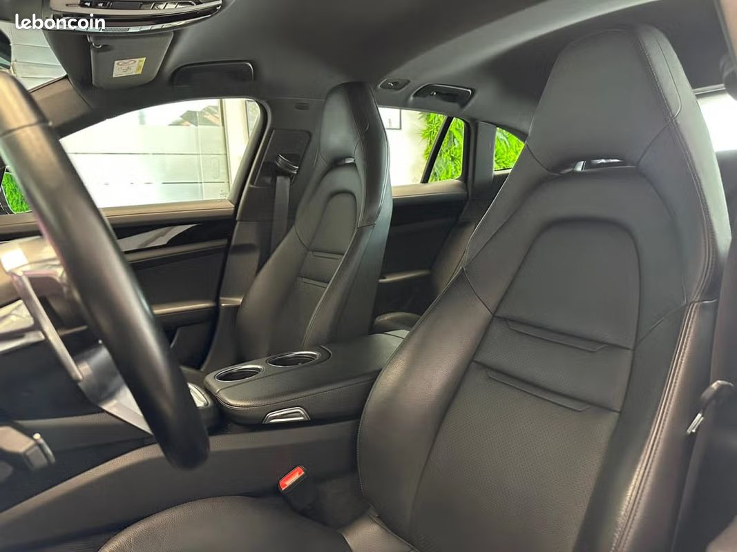 Porsche Panamera 4 E-Hybrid Sport Turismo (image 4)