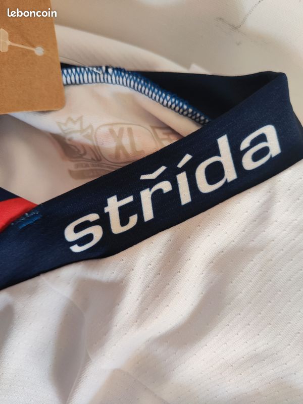 Maillot Hockey Sur Glace République Tchèque N°68 – Taille XL (occasion)
