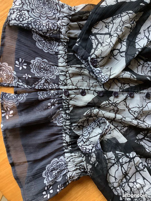 tunique,haut DESIGUAL TAILLE M ou 38