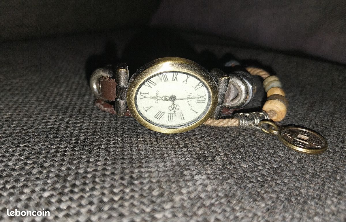 Montre pour femme avec bracelet intégré (image 3)