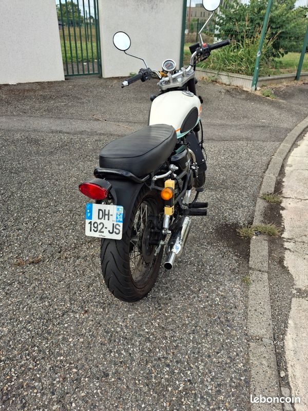Moto Mash 125m3 Seventy Five avec Équipements (image 3)