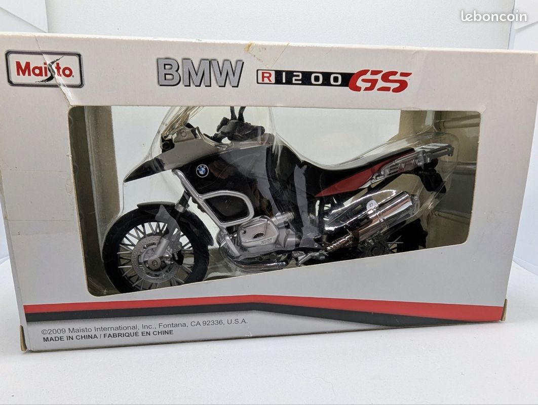 Modèle Réduit de Moto - BMW R1200C - Echelle 1/18ème - Maisto - Très Modèle Réduit de Moto - BMW R1200C - Echelle 1/18ème - Maisto - Très