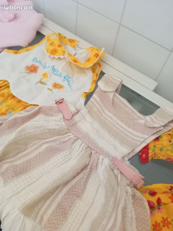 Lot de 17 articles un an fille (image 11)