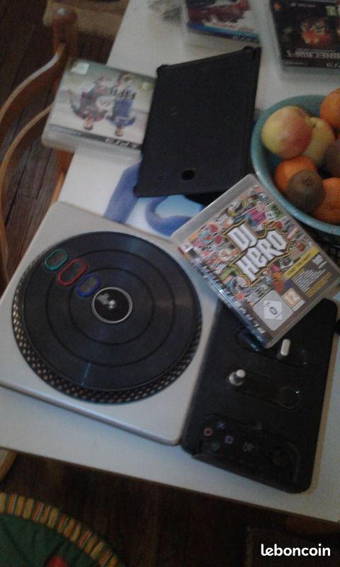Ps3 slim 1Tera + 11 jeux (image 3)