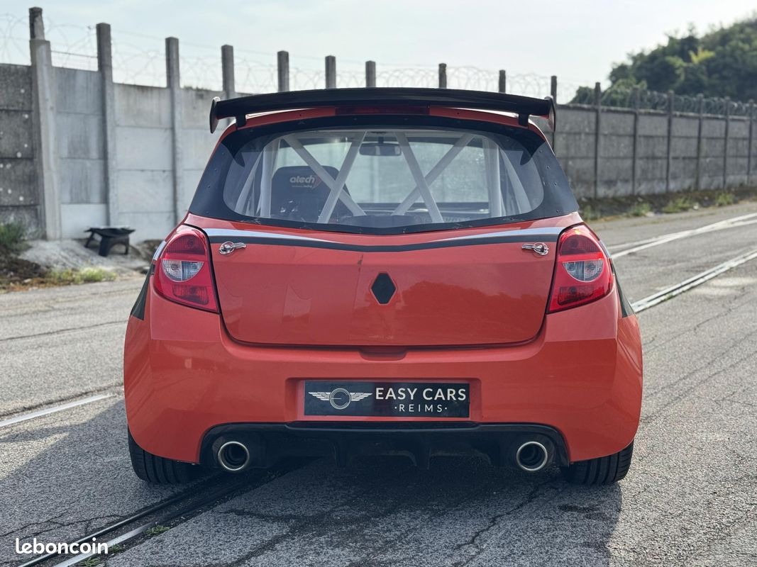 Renault clio renault 3 cup x85 (image 8)