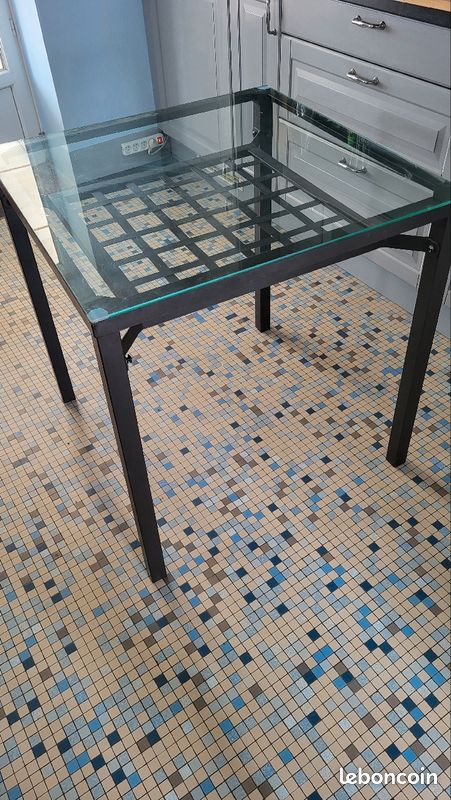 Table metal (image 2)
