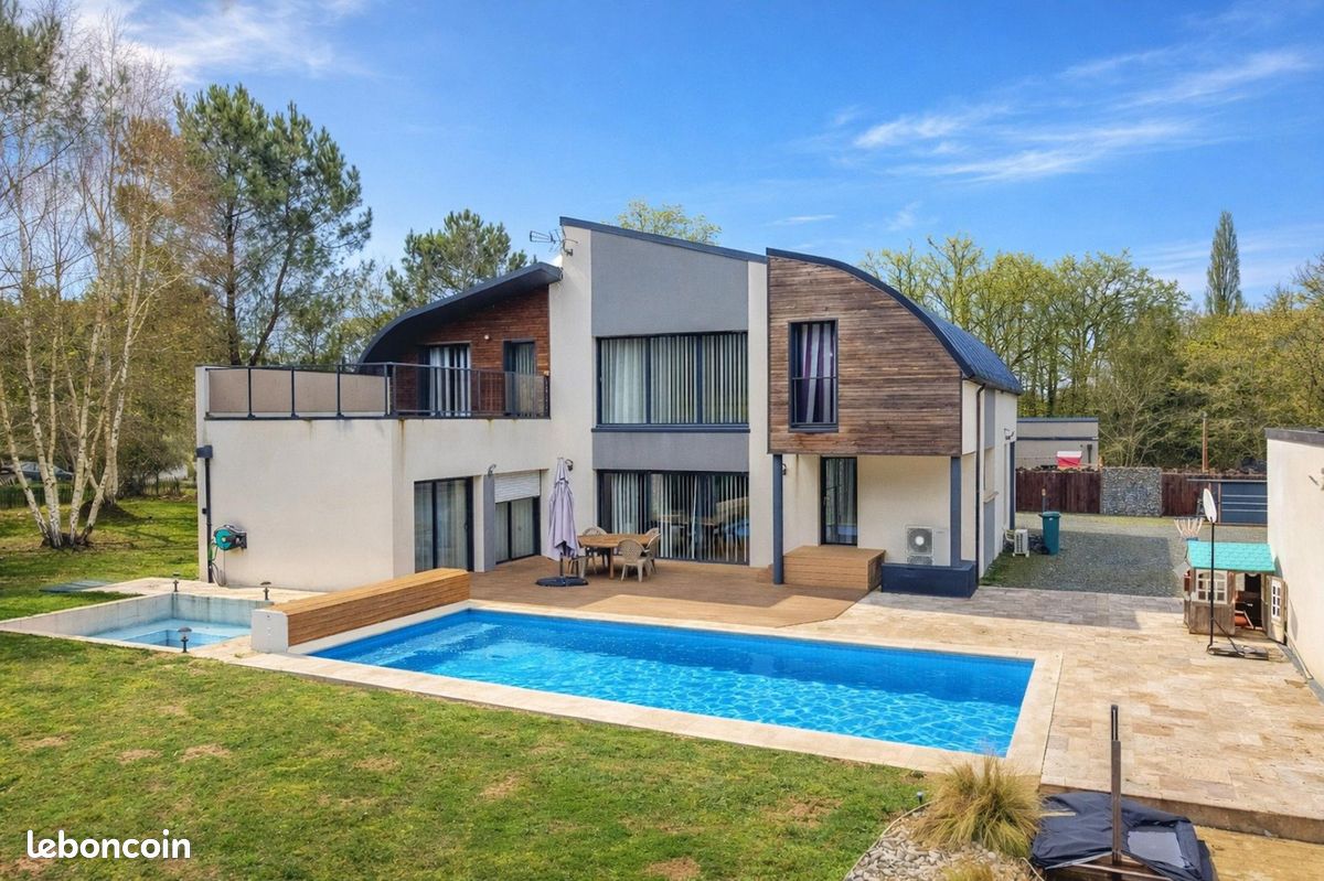 Maison 7 pièces 206 m² · à Le Mans · 206 m² · 443 500 €