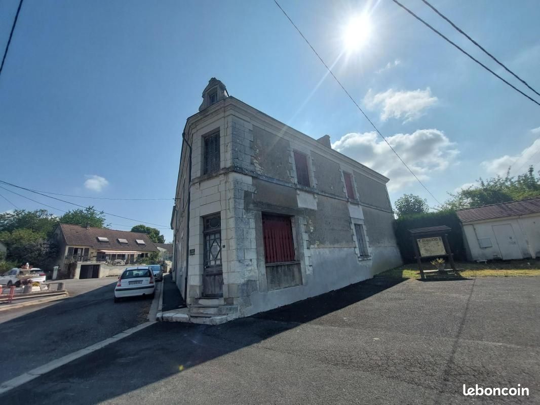 Maison 4 pièces 200 m² · à Jeu-Maloches · 200 m² · 39 500 €