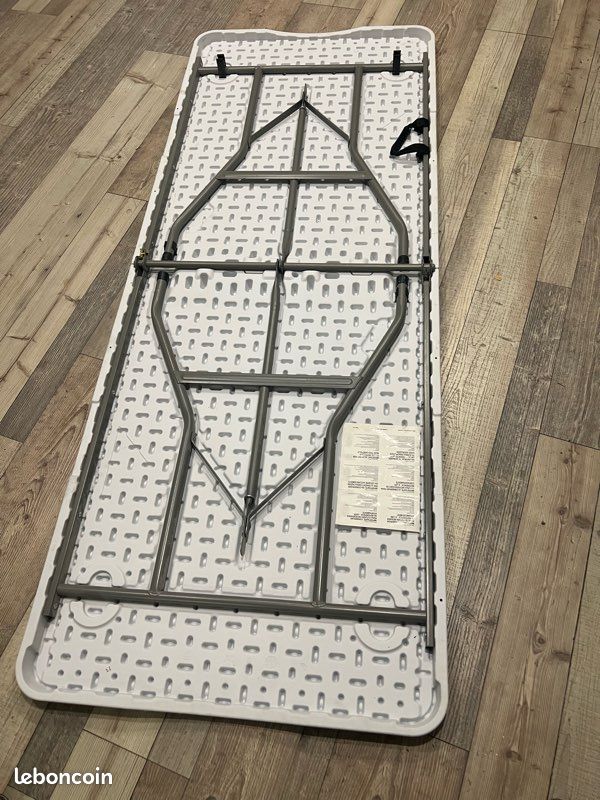 Table pliante plastique (image 2)