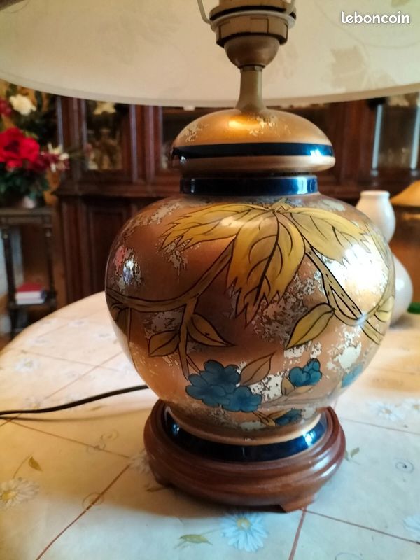 GRAND PIED DE lampe vintage en céramique décor blanc et bleu signé