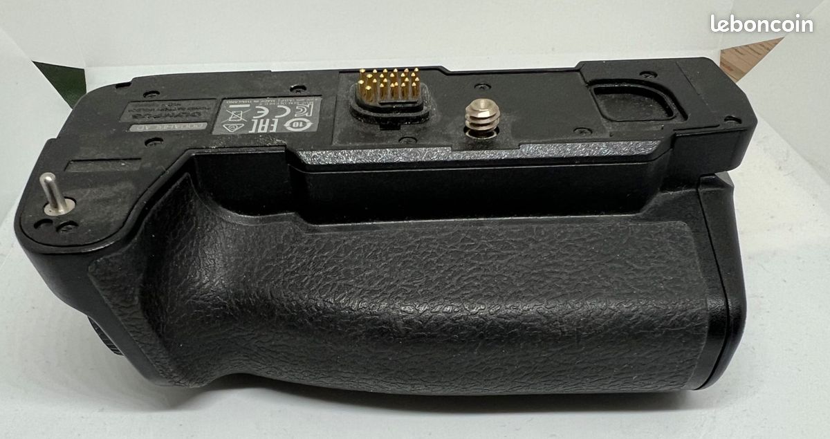 GRIP BATTERIE HLD-9 Olympus OMD-M1 / MK1 / MK2 / MK3 (image 1)