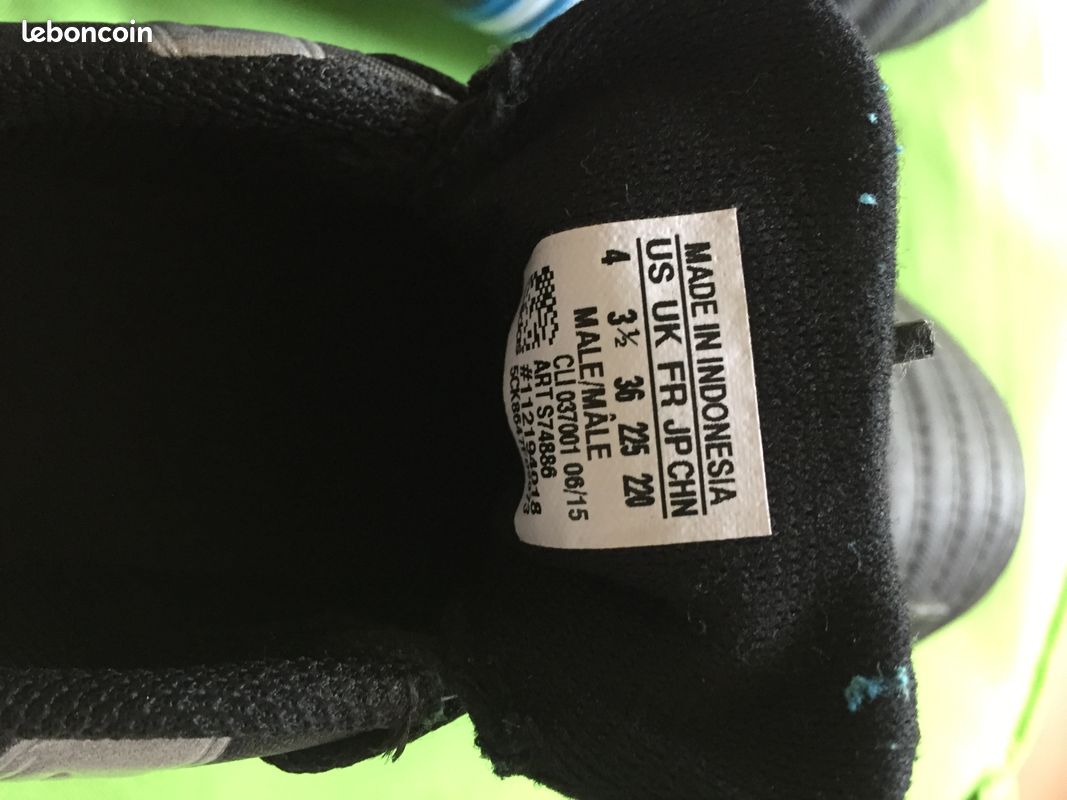 Chaussure de foot (image 1)