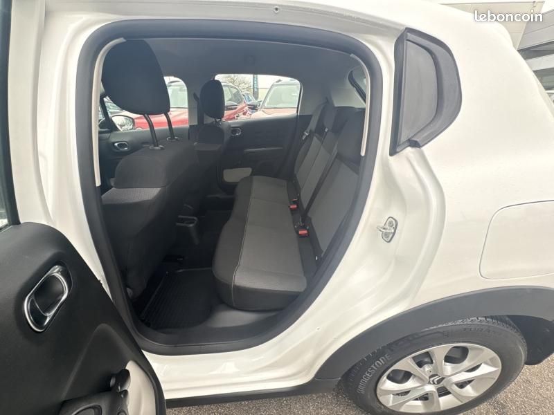 Citroen C3 1.2 PureTech 83ch S&S Feel 122-123g (image 8)