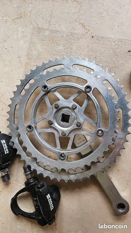 Plateaux et manivelles Stronglight en aluminium + avec cale pied auto Look (image 2)