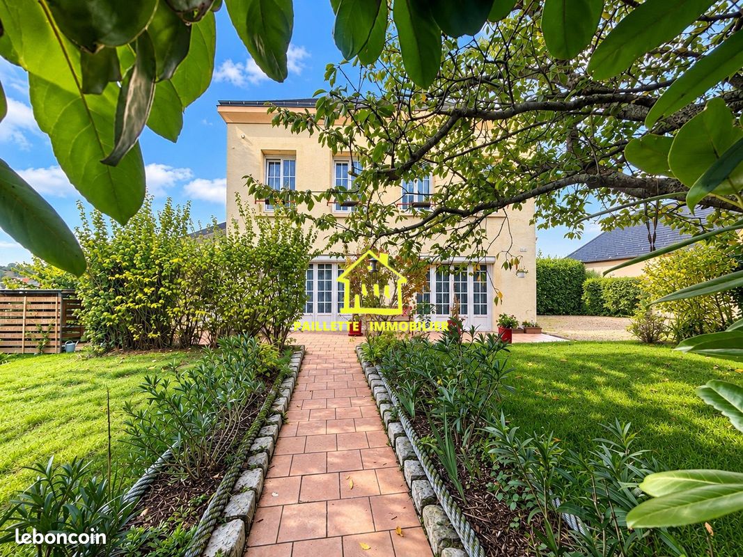 Maison 5 pièces 145 m² · à Montivilliers · 145 m² · 367 000 €