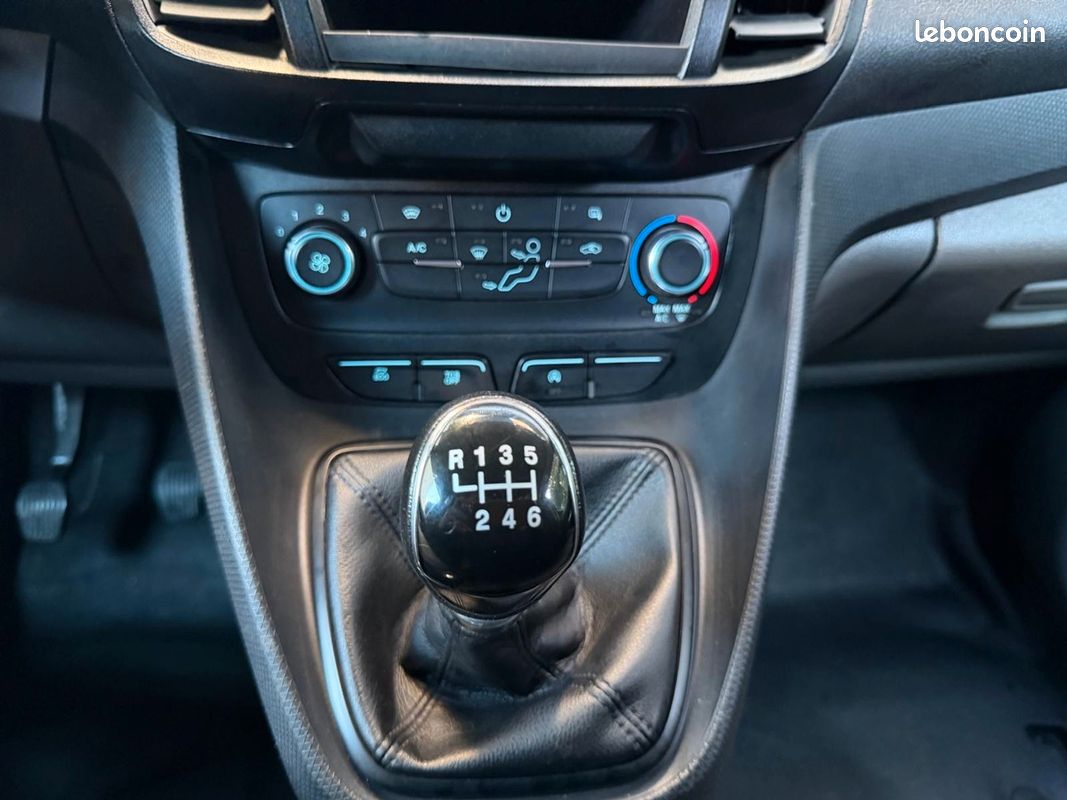 Ford T.CONNECT 1.5 TDCI 101 CH 1ERE MAIN"GARANTIE 12 MOIS"(TVA RECUPERABLE) (image 10)