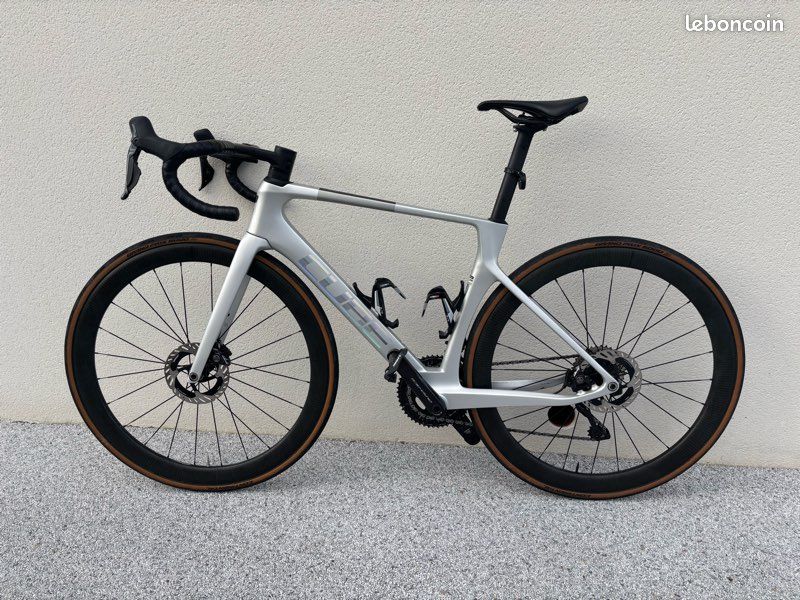 Vélo CUBE Agree C:62 SLT (image 2)