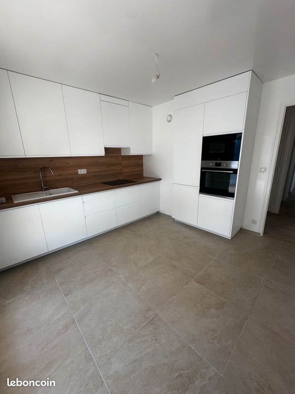 Appartement 5 pièces 78 m² · à Saint-Julien-en-Genevois · 78 m² · 2 190 €/mois