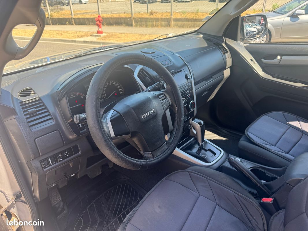 ISUZU D-Max 2.5 double cabines 5 Places (image 5)