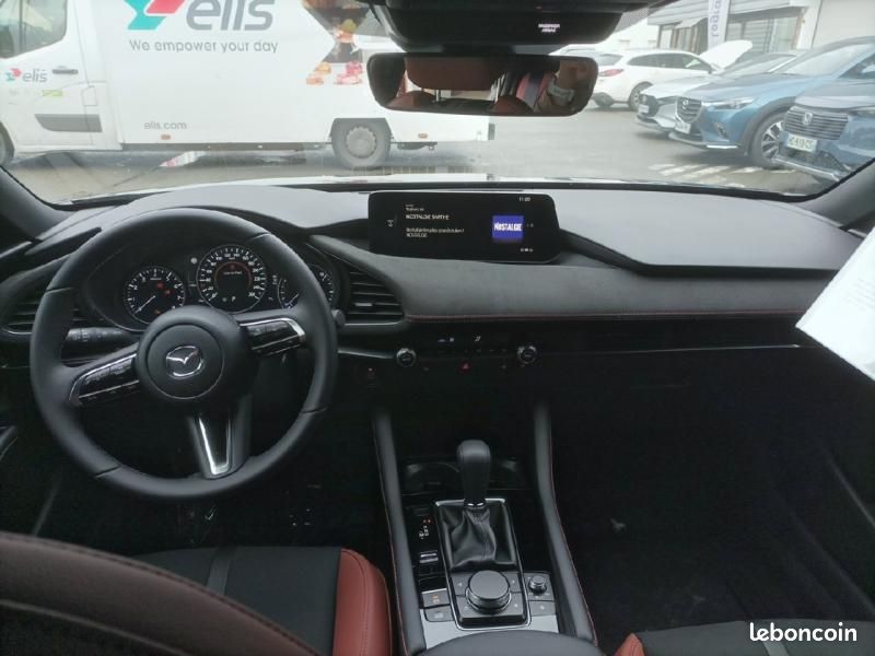 Mazda Mazda 3 2.0 e-SKYACTIV-X M-Hybrid 186ch Nagisa BVA 2025 Euro6e (image 8)