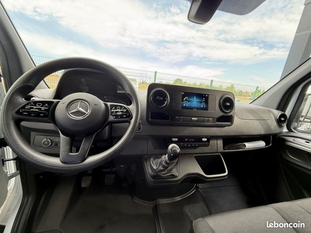 Mercedes Sprinter (3) 315 CDI 37s L2H2/ 2023 / 23.500eHT (image 7)