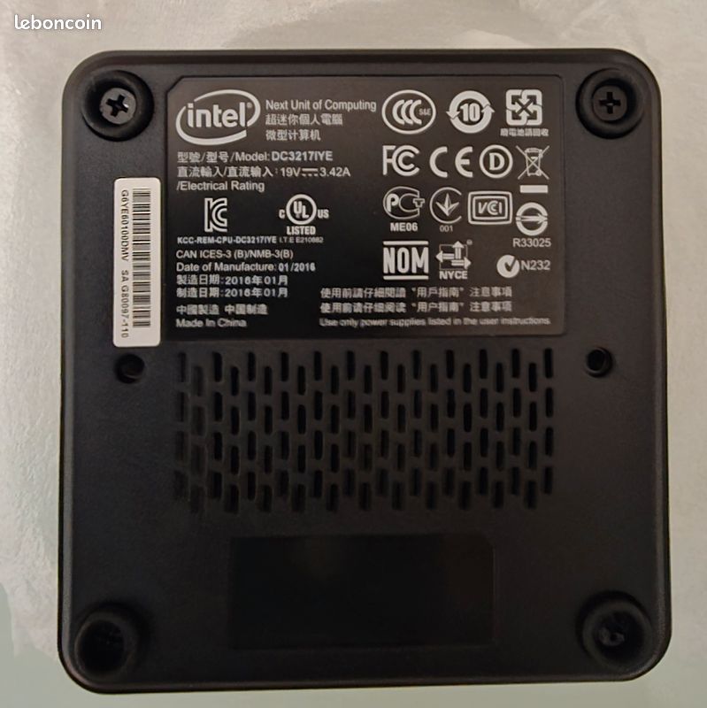 – Vision VMP i3 4K - Lecteurs multimédias numériques (SSD, 4096 x 2160 pixels, Noir, Argent, Intel Core i3-4010U, Intel HD Graphics 4400), Neuf, Jamais utilisé (image 2)