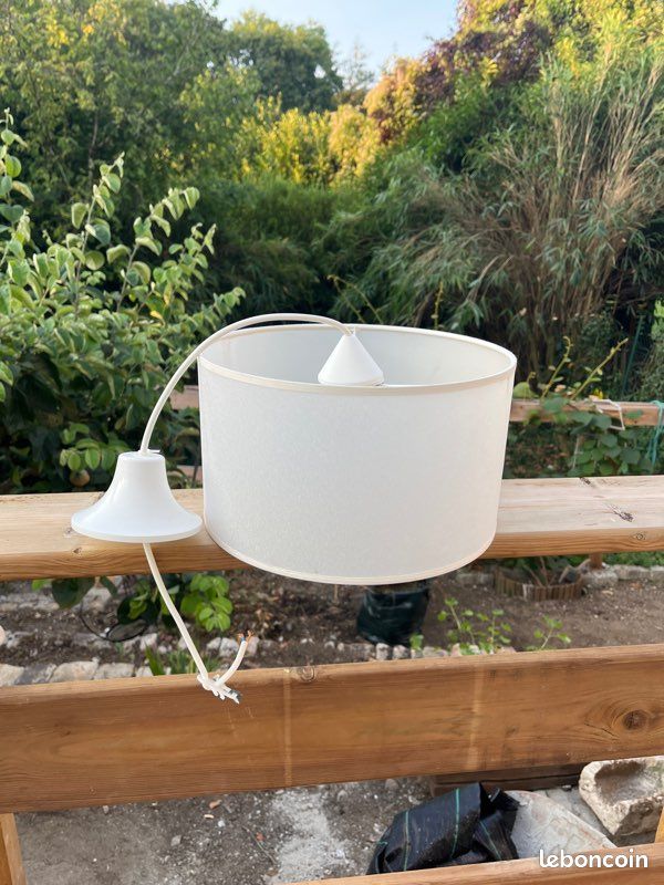Suspension luminaire (image 1)