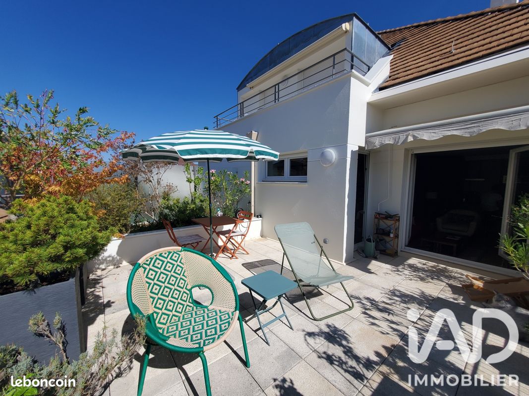 Appartement 3 pièces 83 m² · à Montigny-le-Bretonneux · 83 m² · 395 000 €