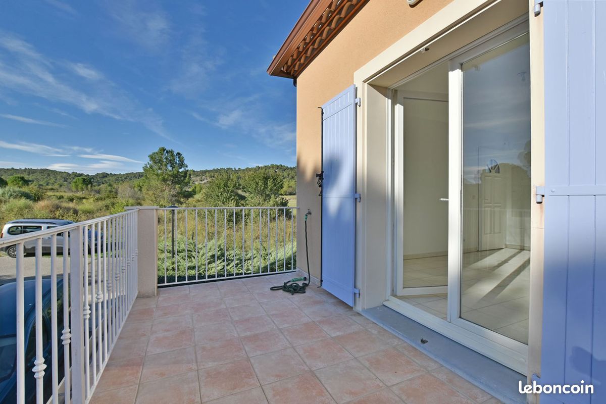 Appartement 3 pièces 47 m² · à Clarensac · 47 m² · 152 000 €