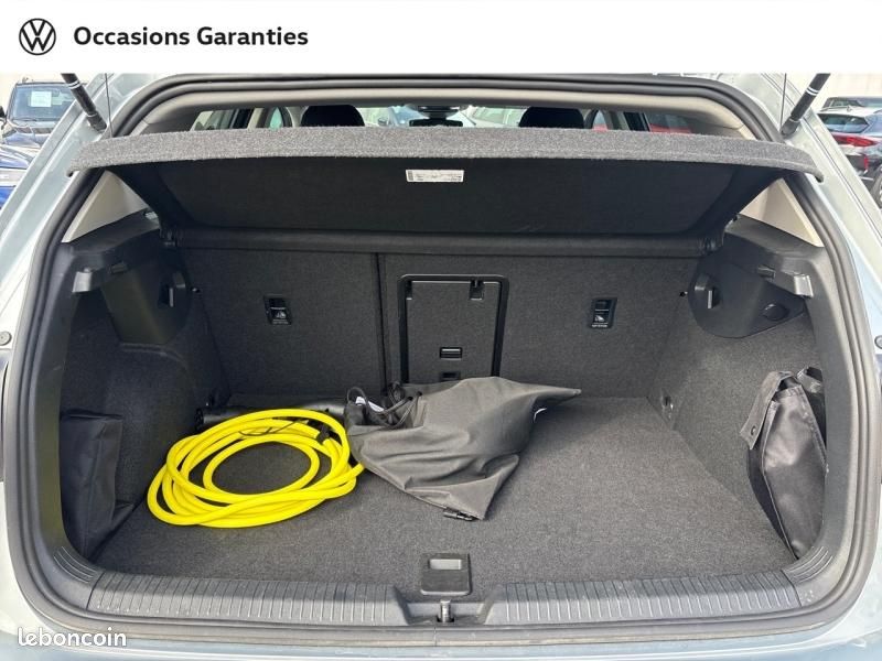 Volkswagen Golf 1.5 eHybrid 204ch VW Edition DSG6 (image 16)