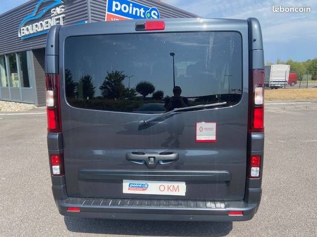 Renault traffic 2.0 170 cv bva 9 places rallonge red 2026 (image 10)