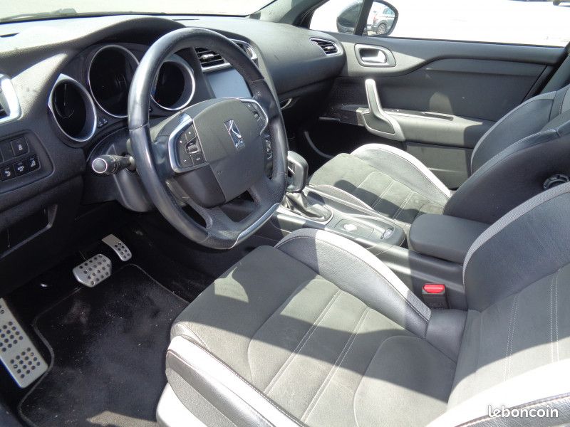Ds DS 4 CROSSBACK BLUEHDI 120 BE CHIC S&S EAT6 (image 4)