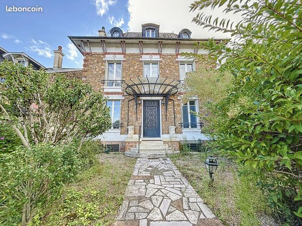 Maison 9 pièces 200 m²