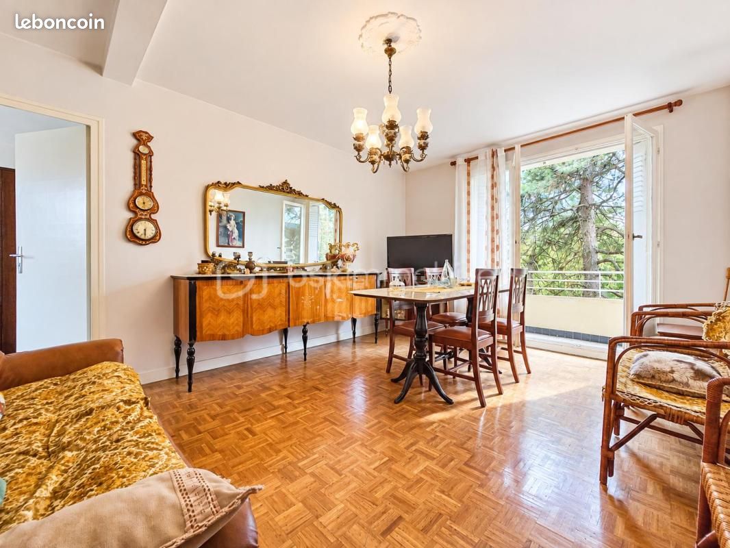 Appartement 3 pièces 52 m² · à Saint-Martin-d'Hères · 52 m² · 99 000 €