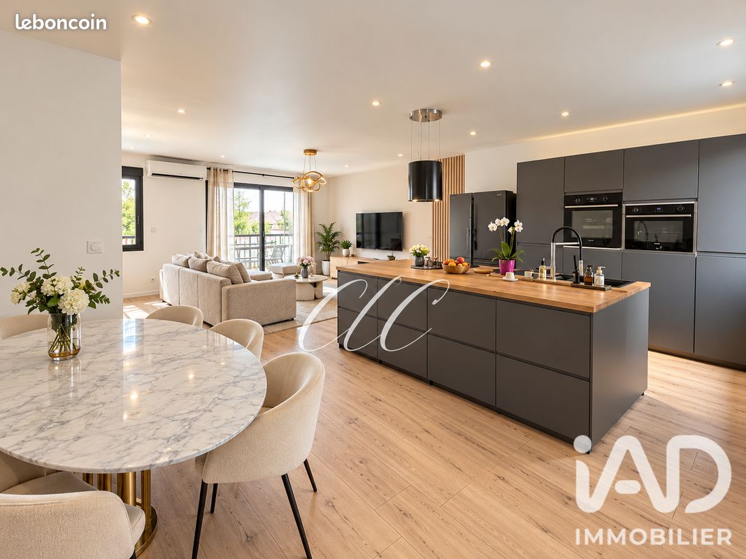 Maison 5 pièces 158 m² · à Fontenay-sous-Bois · 158 m² · 840 000 €
