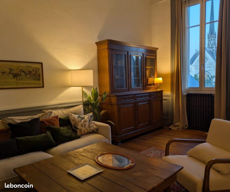 Appartement 3 pièces 100 m² · à Angoulême · 100 m² · 1 200 €